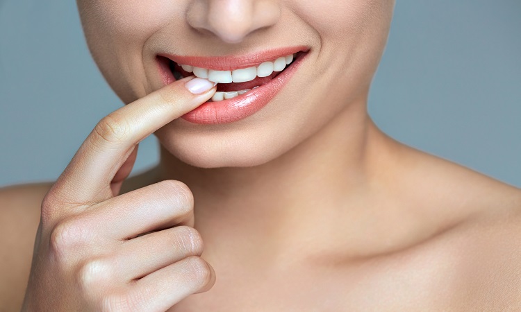 Dion Health Blog | How long does teeth whitening last?